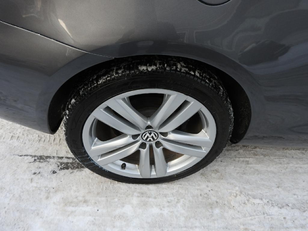 2015 Volkswagen Eos Image 15