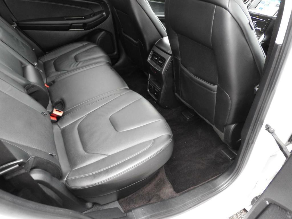 2016 Ford Edge Image 7