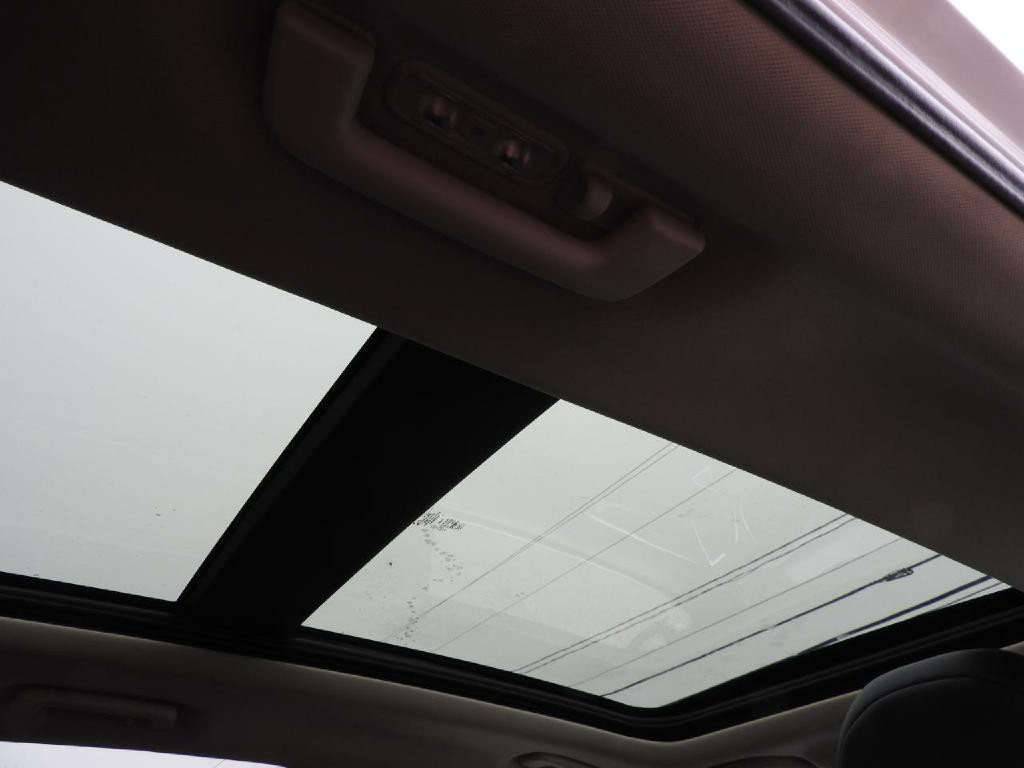 2016 Ford Edge Image 13