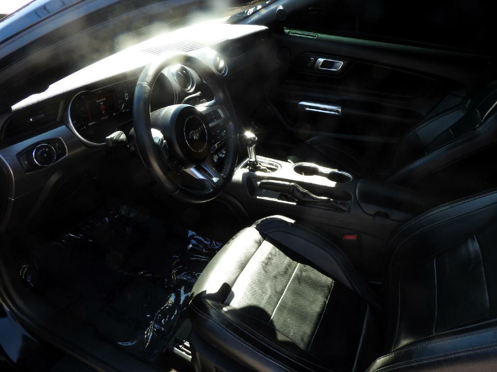 2018 Ford Mustang Image 16