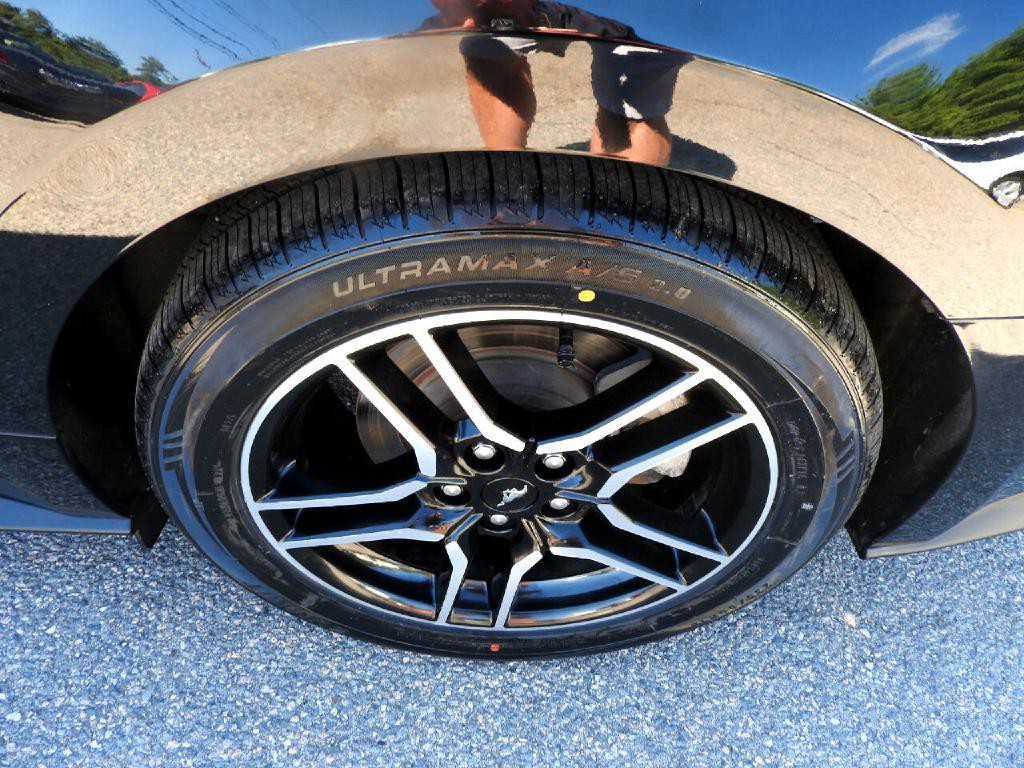 2018 Ford Mustang Image 19