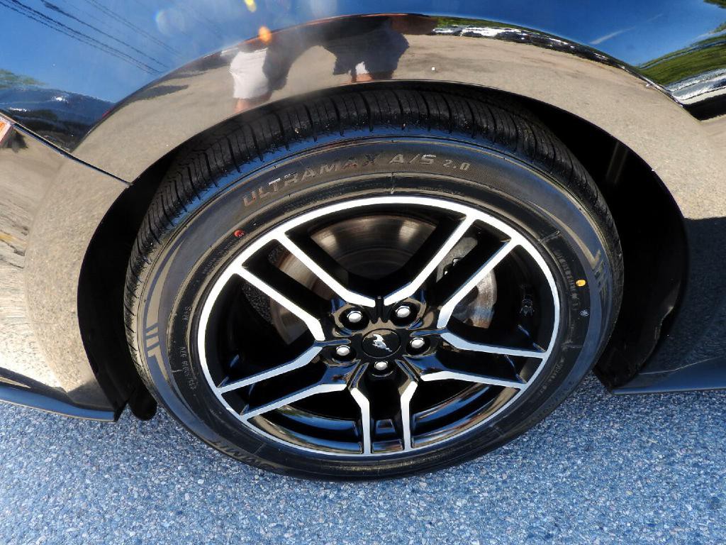 2018 Ford Mustang Image 20