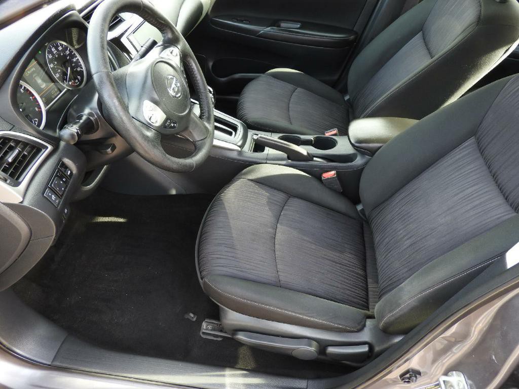 2019 Nissan Sentra Image 9