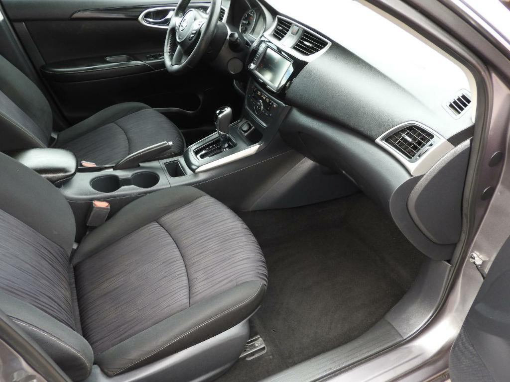 2019 Nissan Sentra Image 10