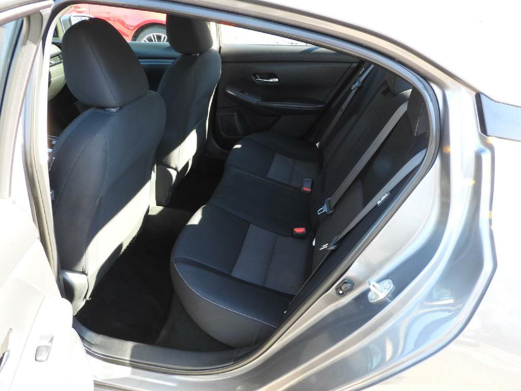 2021 Nissan Sentra Image 8