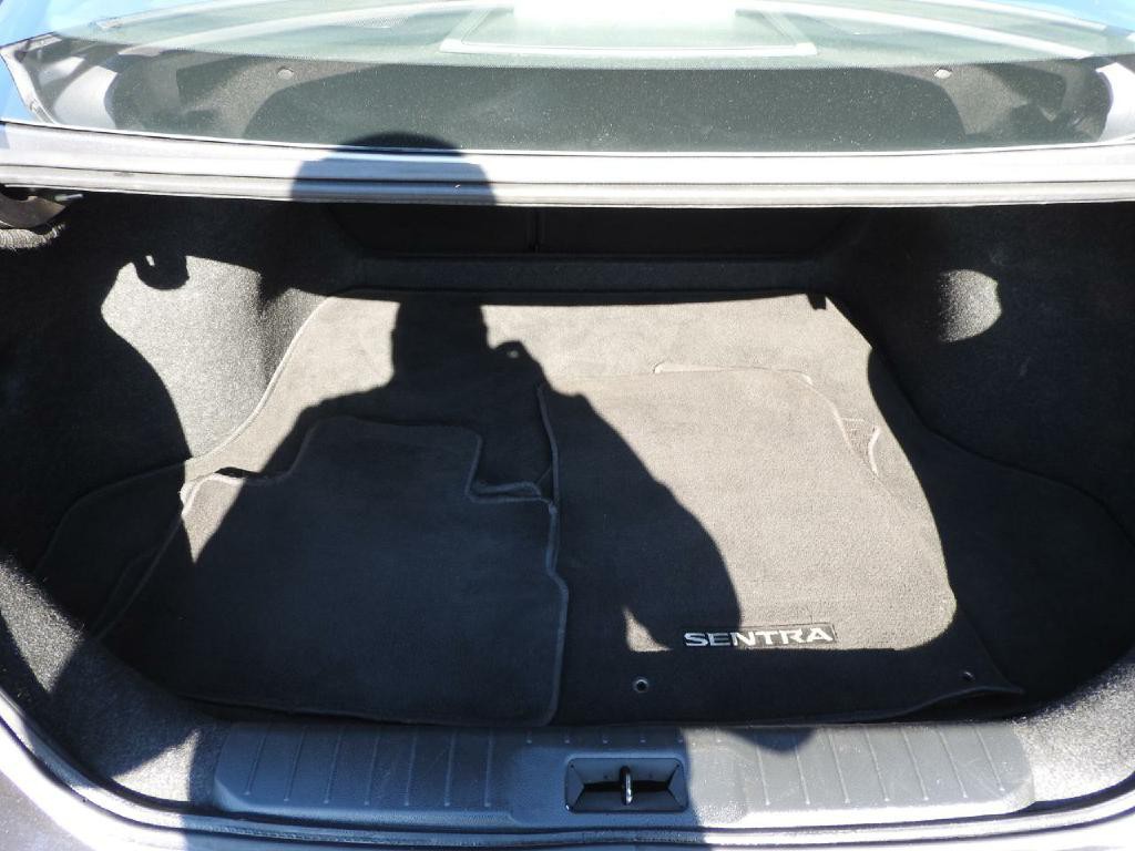 2021 Nissan Sentra Image 9