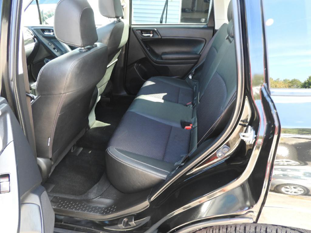 2018 Subaru Forester Image 7