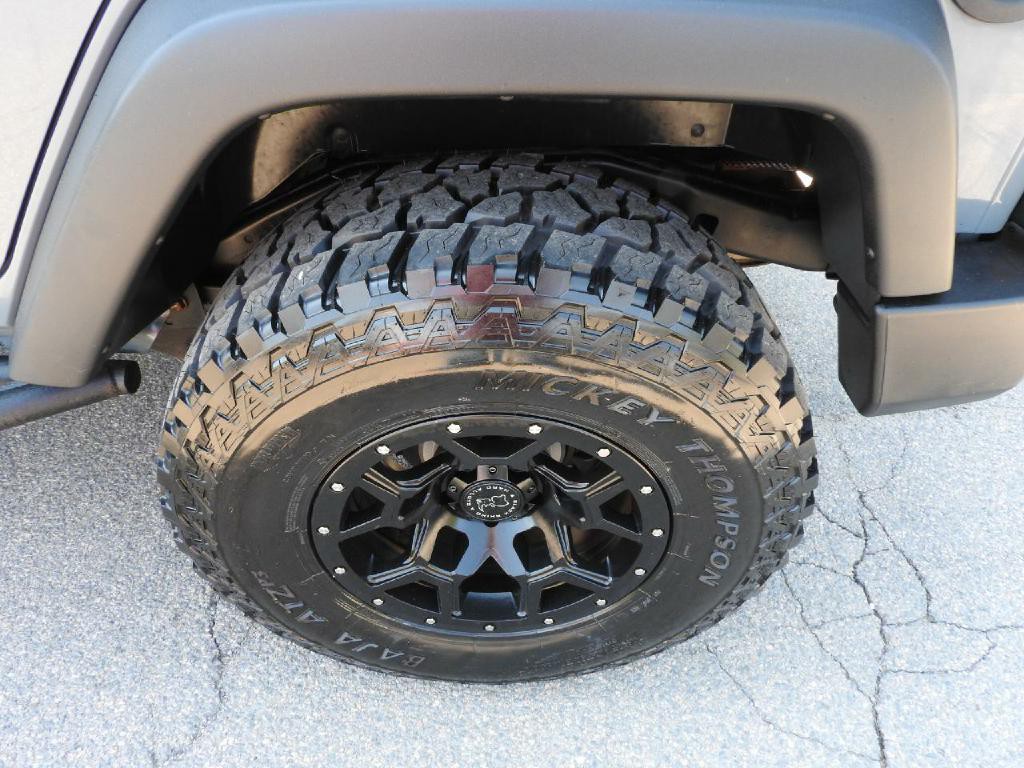 2015 Jeep Wrangler Image 16