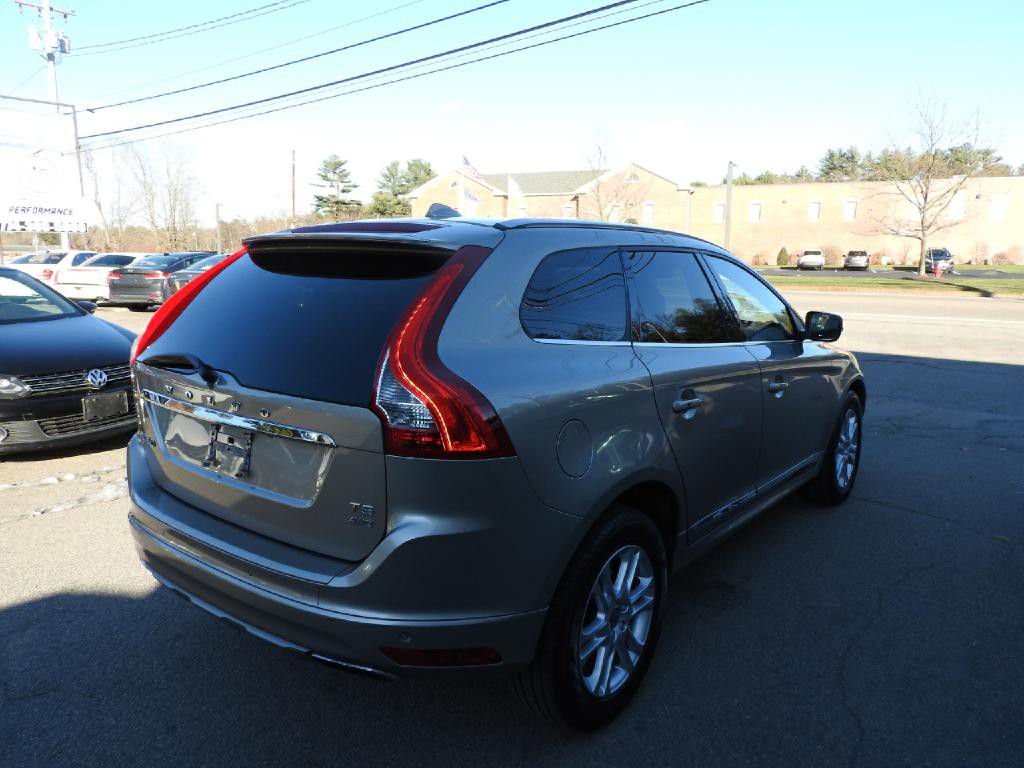 2016 Volvo XC60 Image 4
