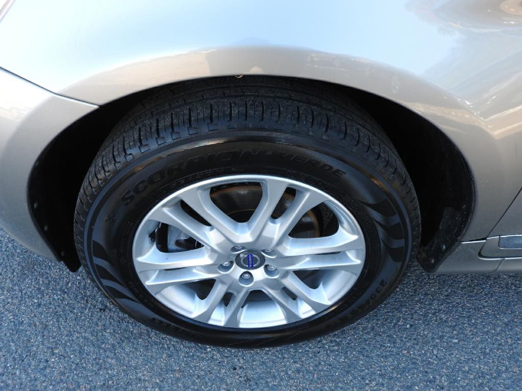 2016 Volvo XC60 Image 19