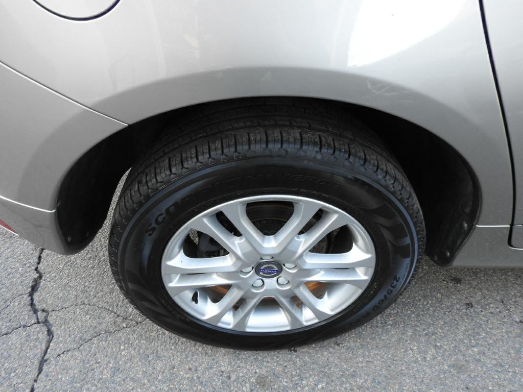 2016 Volvo XC60 Image 20