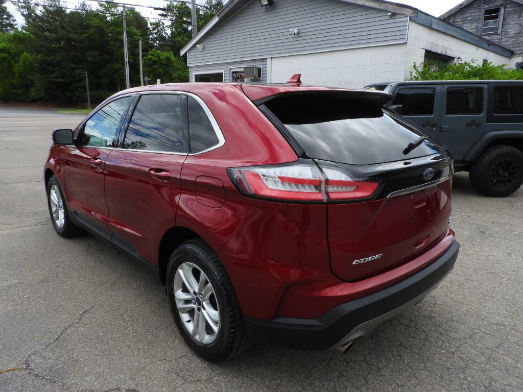 2019 Ford Edge Image 4