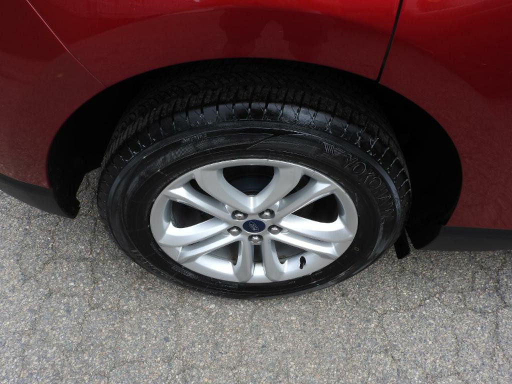 2019 Ford Edge Image 18