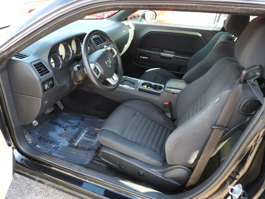 2014 Dodge Challenger Image 7