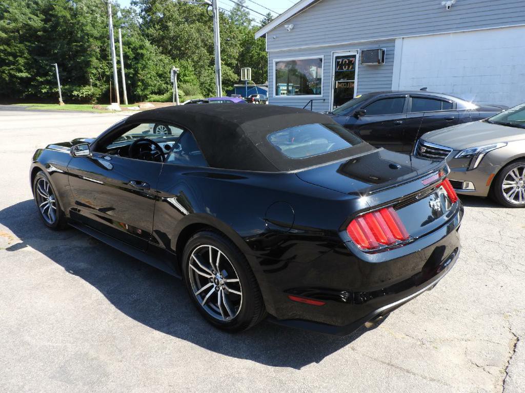 2017 Ford Mustang Image 3