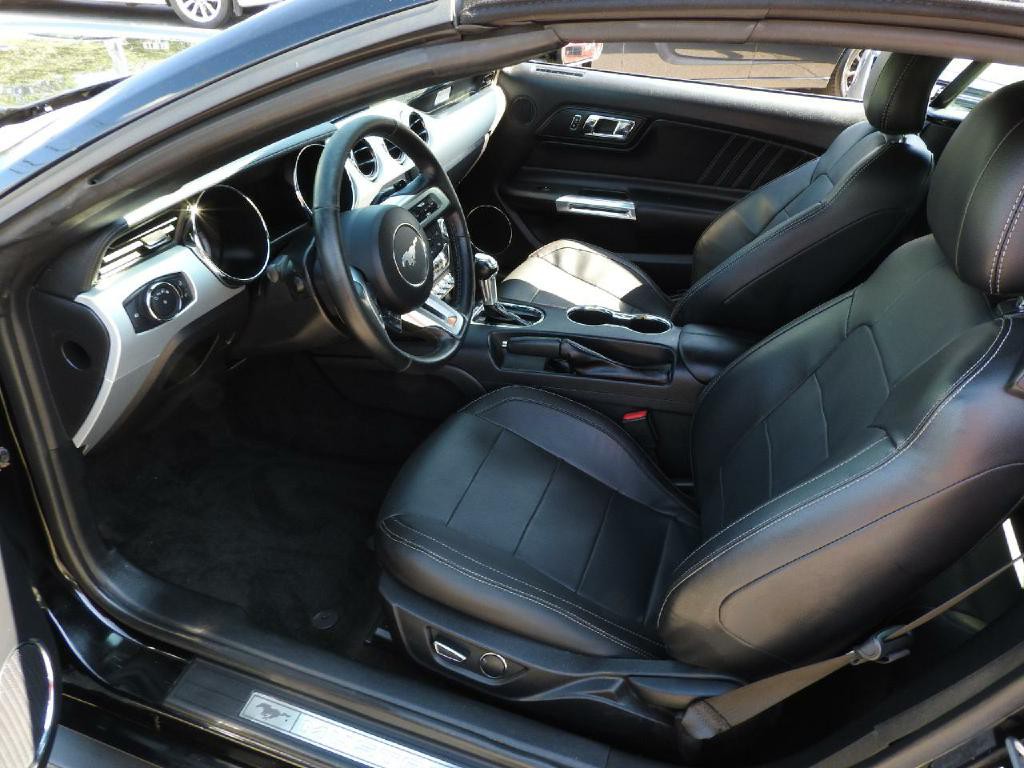 2017 Ford Mustang Image 11