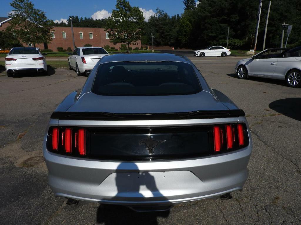 2017 Ford Mustang Image 4