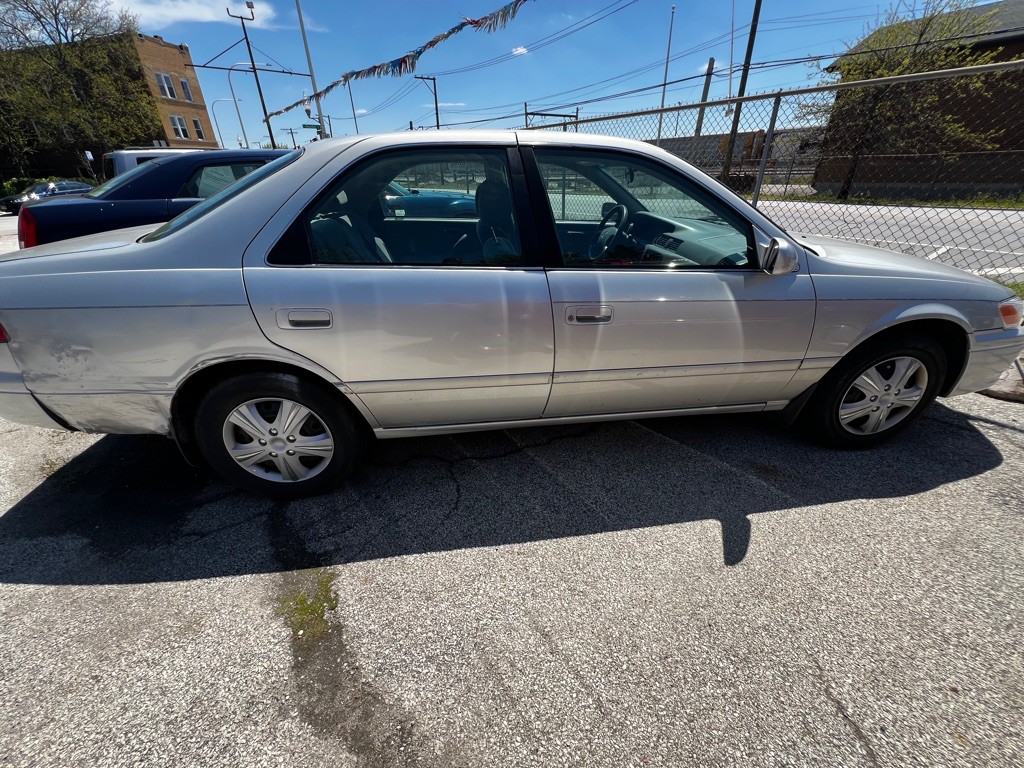 2001 Toyota Camry Image 8