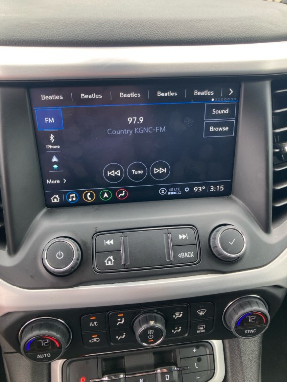 2023 GMC Acadia Image 9