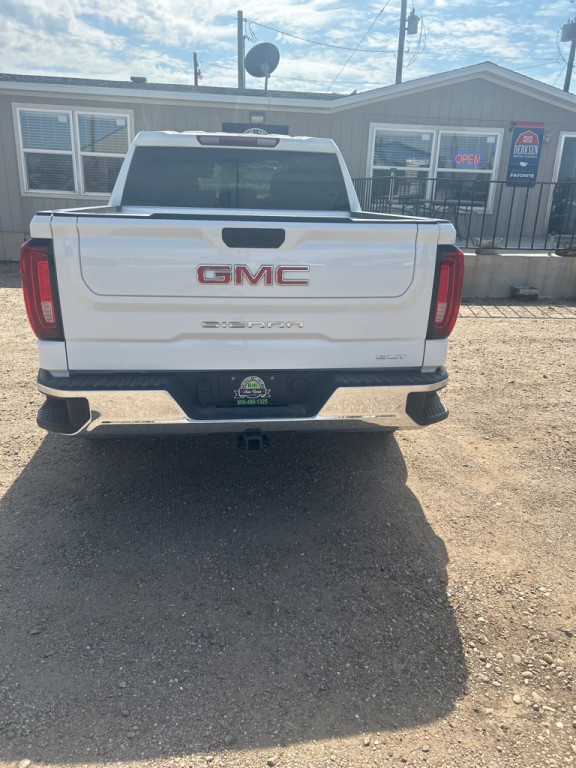 2024 GMC Sierra Image 3