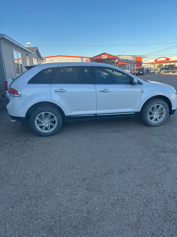 2014 Lincoln MKX Image 2