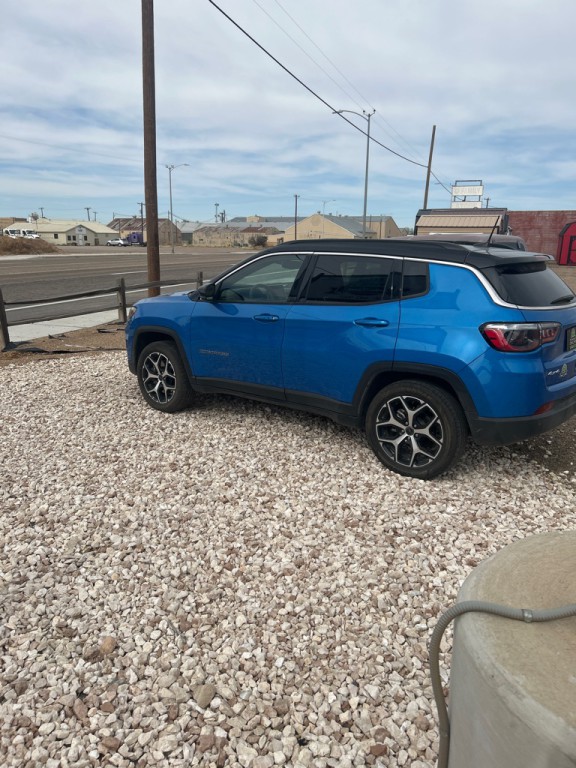 2025 Jeep Compass Image 4