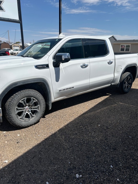 2025 GMC Sierra Image 2