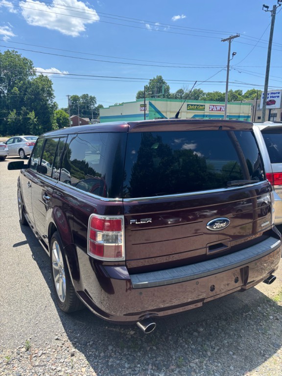 2011 Ford Flex Image 2