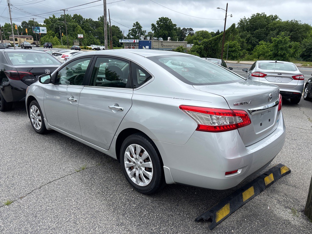2014 Nissan Sentra Image 5