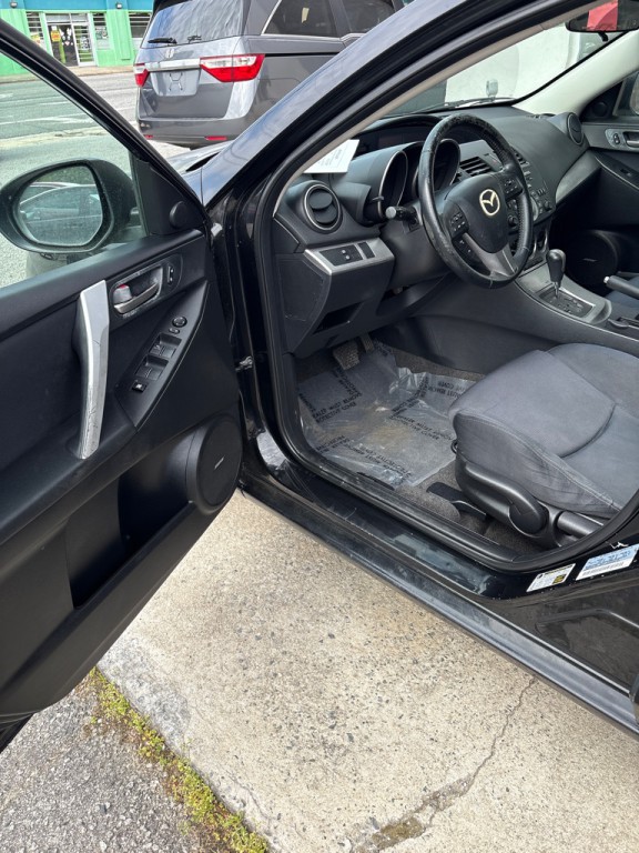 2011 Mazda Mazda3 Image 8