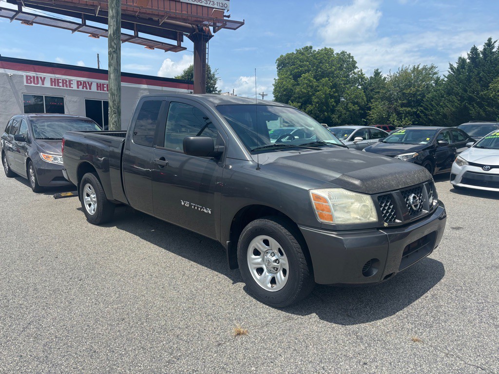 2007 Nissan Titan Image 2
