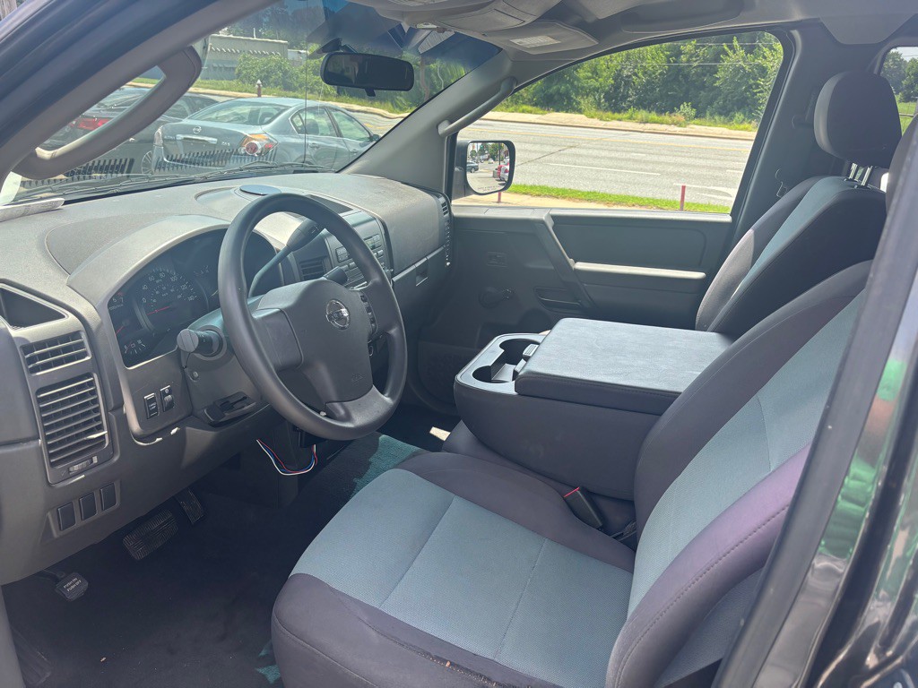 2007 Nissan Titan Image 5