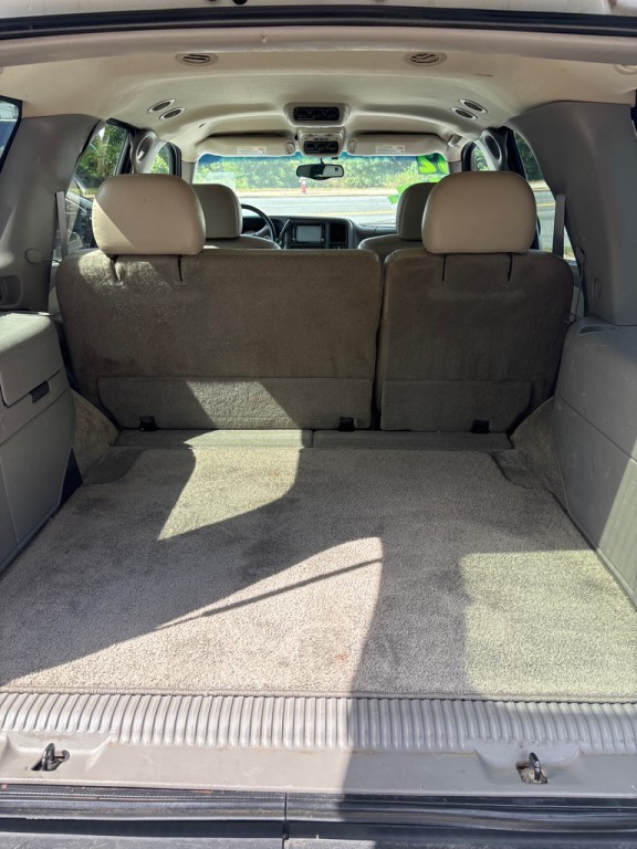 2002 GMC Yukon Image 5