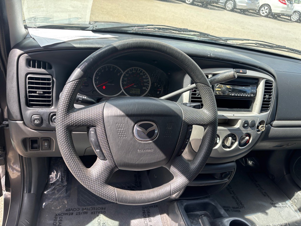 2004 Mazda Tribute Image 3