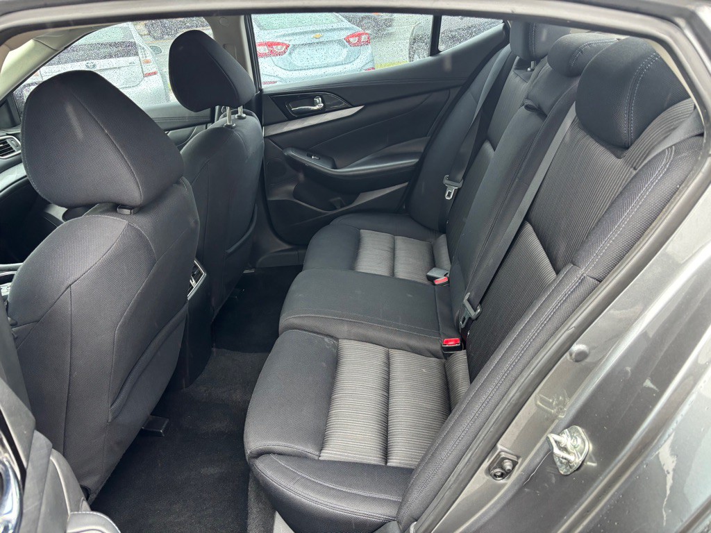 2016 Nissan Maxima Image 4