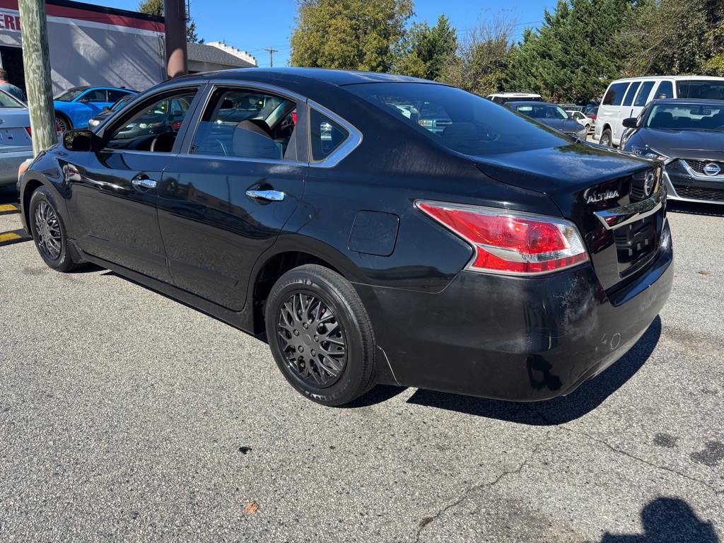 2014 Nissan Altima Image 2