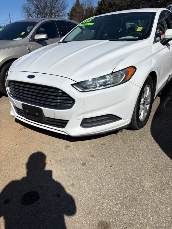 2015 Ford Fusion Image 1