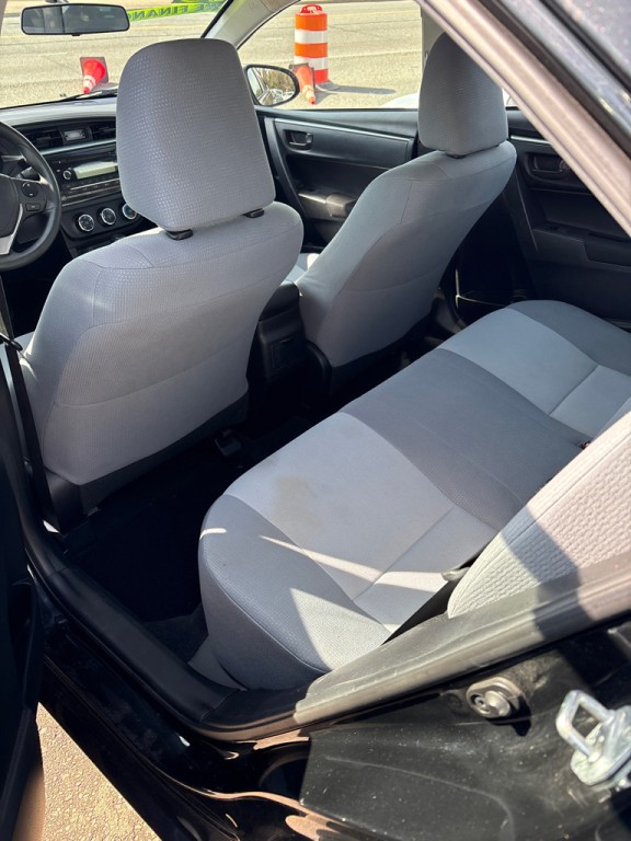 2015 Toyota Corolla Image 8