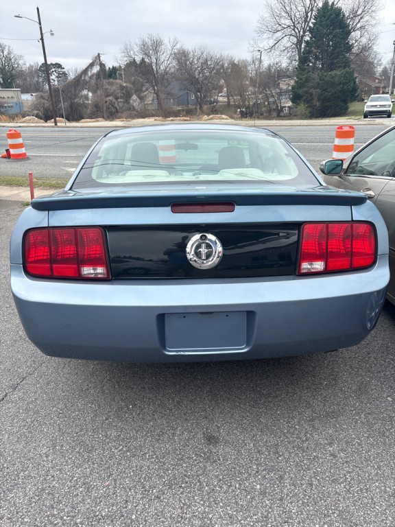 2006 Ford Mustang Image 6