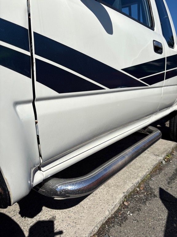 1990 Toyota Tacoma Image 7