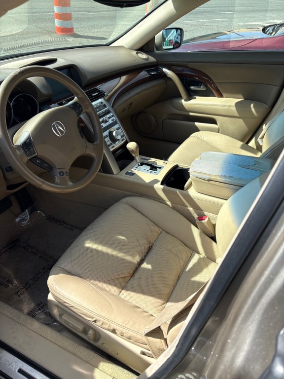 2005 Acura RL Image 4