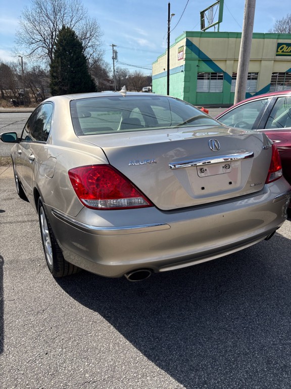 2005 Acura RL Image 6
