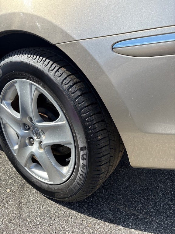 2005 Acura RL Image 7