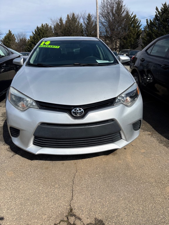 2014 Toyota Corolla Image 2