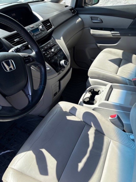 2013 Honda Odyssey Image 8