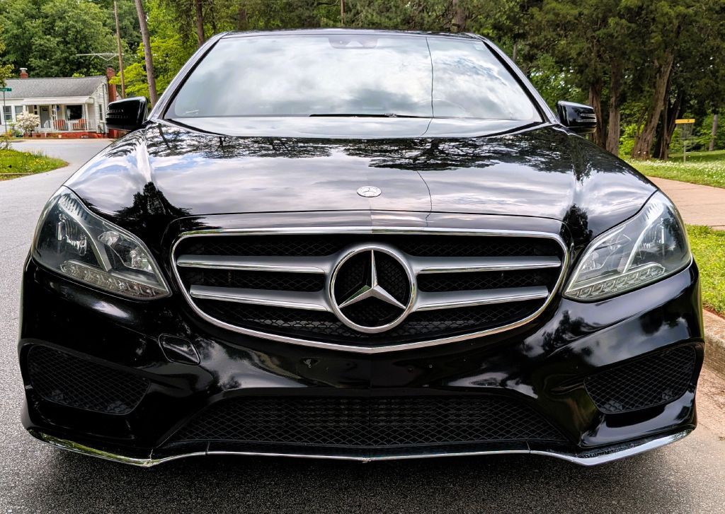 2014 Mercedes-Benz E-Class Image 2