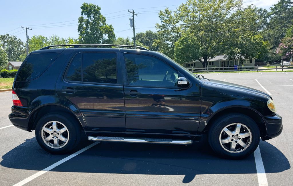 2004 Mercedes-Benz M-Class Image 3