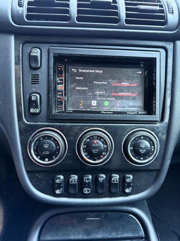 2004 Mercedes-Benz M-Class Image 8