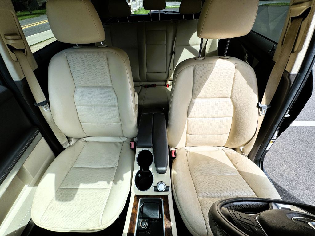 2015 Mercedes-Benz GLK-Class Image 9