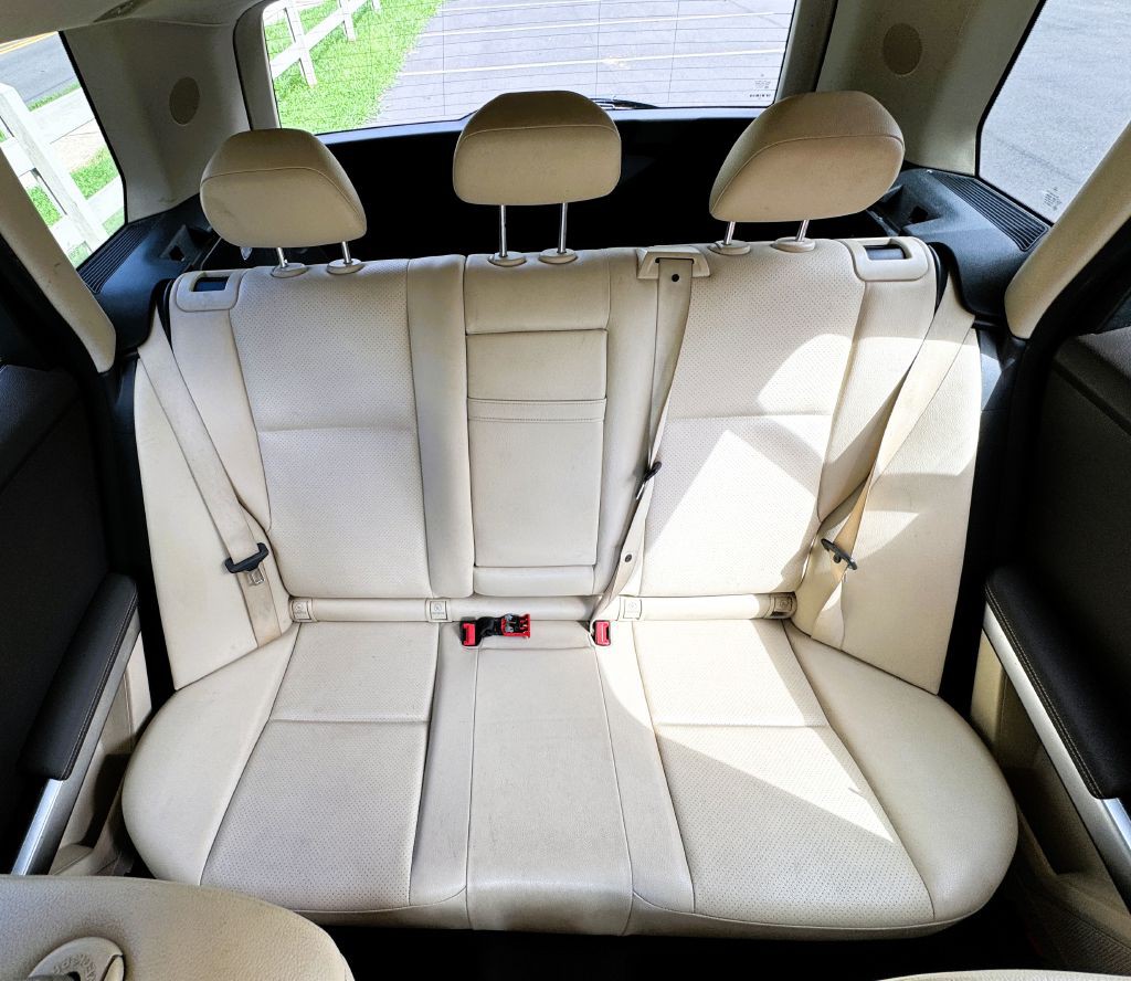 2015 Mercedes-Benz GLK-Class Image 10